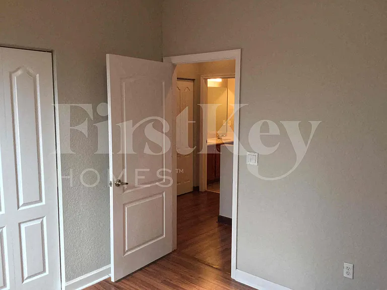 4104 NE 22nd Ln — Photo 19