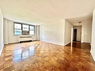 Rented by Addison Property Group