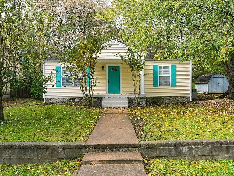 602 Village Ct — Photo 27