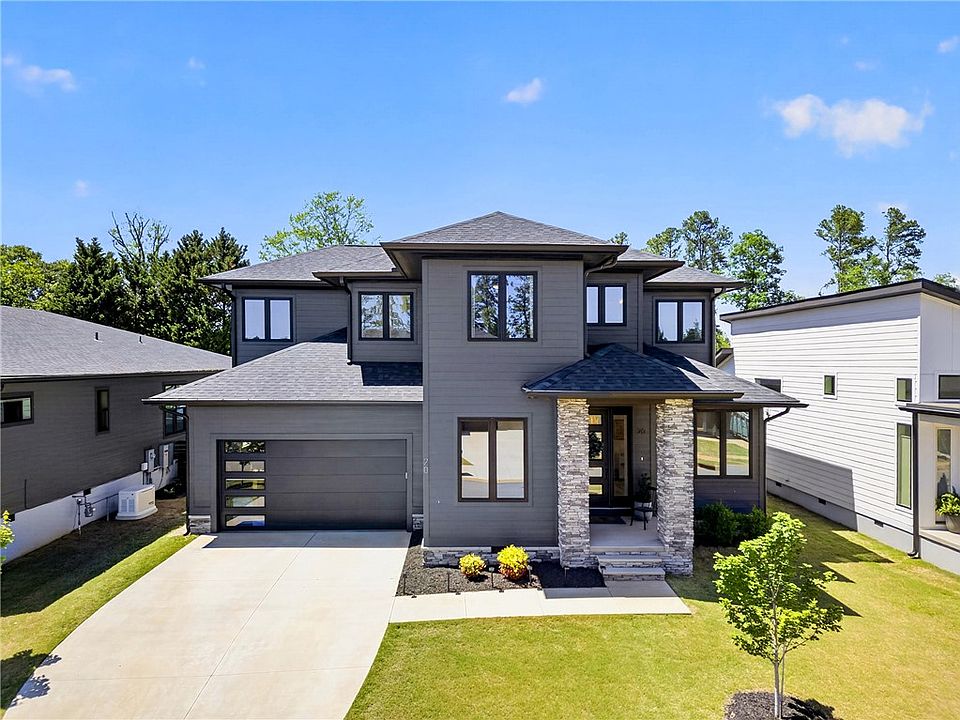 1st image of 20 Village Crest Dr