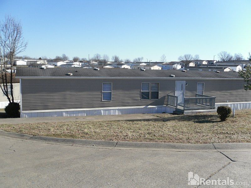 2nd image of 1304 Gary Ln