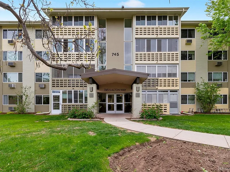745 S Alton Way #2D — Photo 15