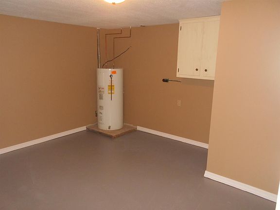 4th image of 502 4th St