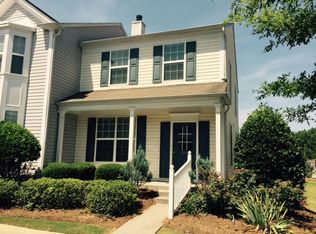 1046 Prestwyck Ct, Alpharetta, GA 30004