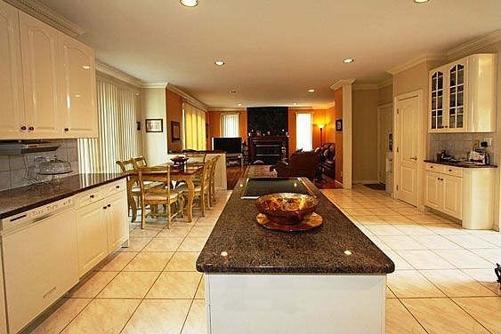 5th image of 81 Barnyard Ln