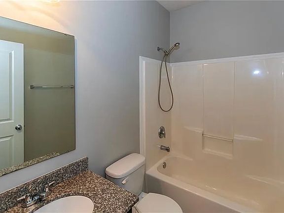 5th image of 13572 Cuppertino Ln