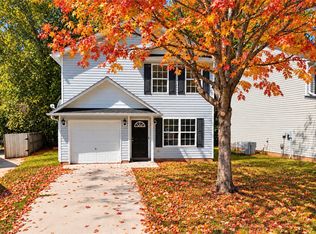 88 Birdsong Ln, Taylors, SC 29687