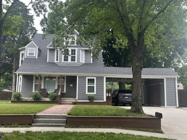 921 S Evergreen Ave, Chanute, KS 66720