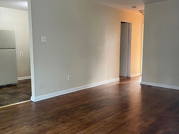 2nd image of 1315 Rolleston St #1339A
