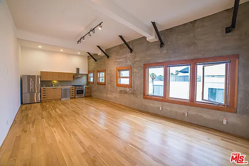 8 Brooks Ave #13 Photo 1