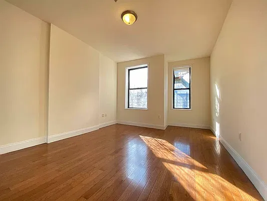 Rented by Oxford Property Group | media 5