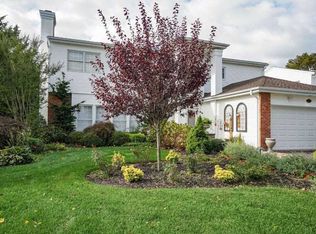 115 Fairway View Dr, Commack, NY 11725