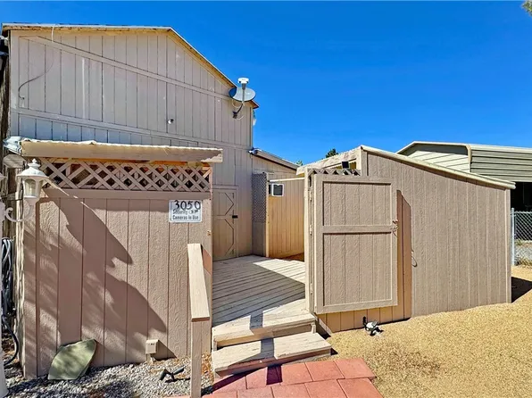 3050 W Retread Rd, Pahrump, NV 89048