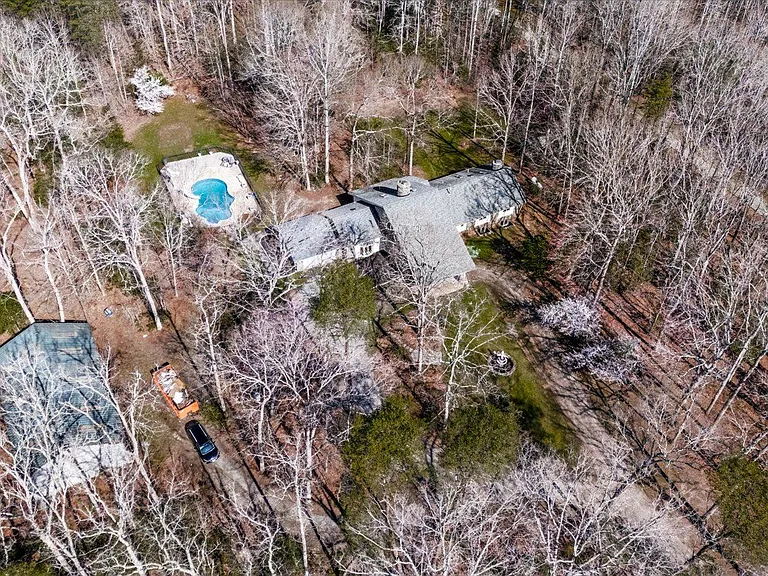 7621 River Rd — Photo 71