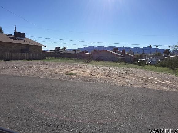 2nd image of 2075 Catalina Dr