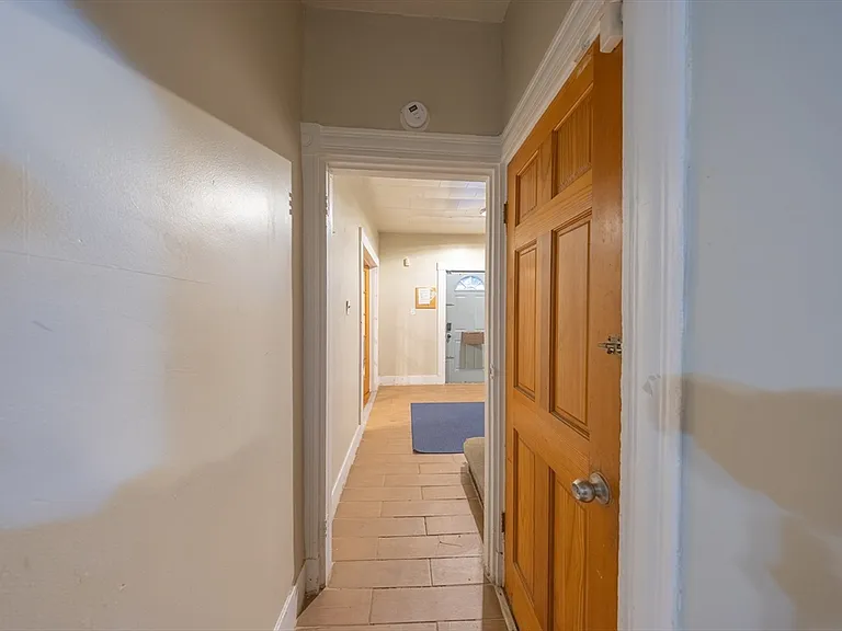 31 Seattle St #1 — Photo 9