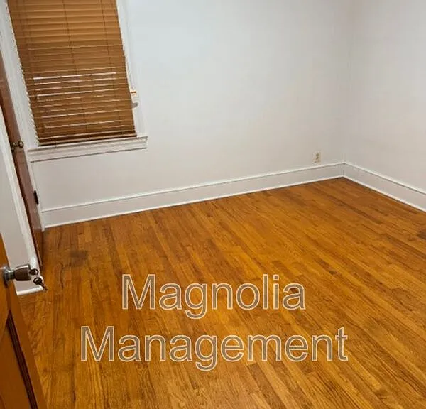 1502 Oakdale Cir — Photo 9