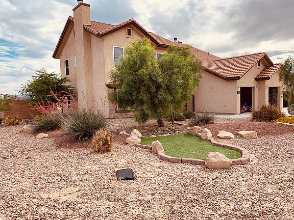 2nd image of 2040 E Mesa Amarilla Pl