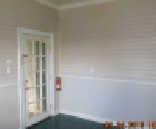 4th image of 635 Julia St
