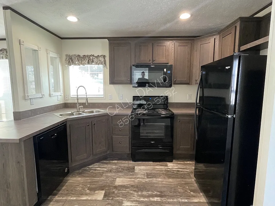 291 N Virginia Ave #31