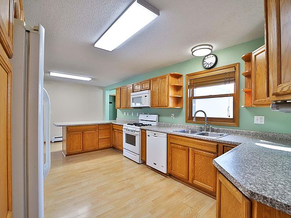 3rd image of 7694 Stevens Rd