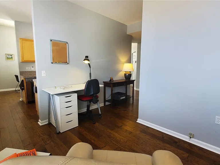 475 W 12th Ave #8H — Photo 29