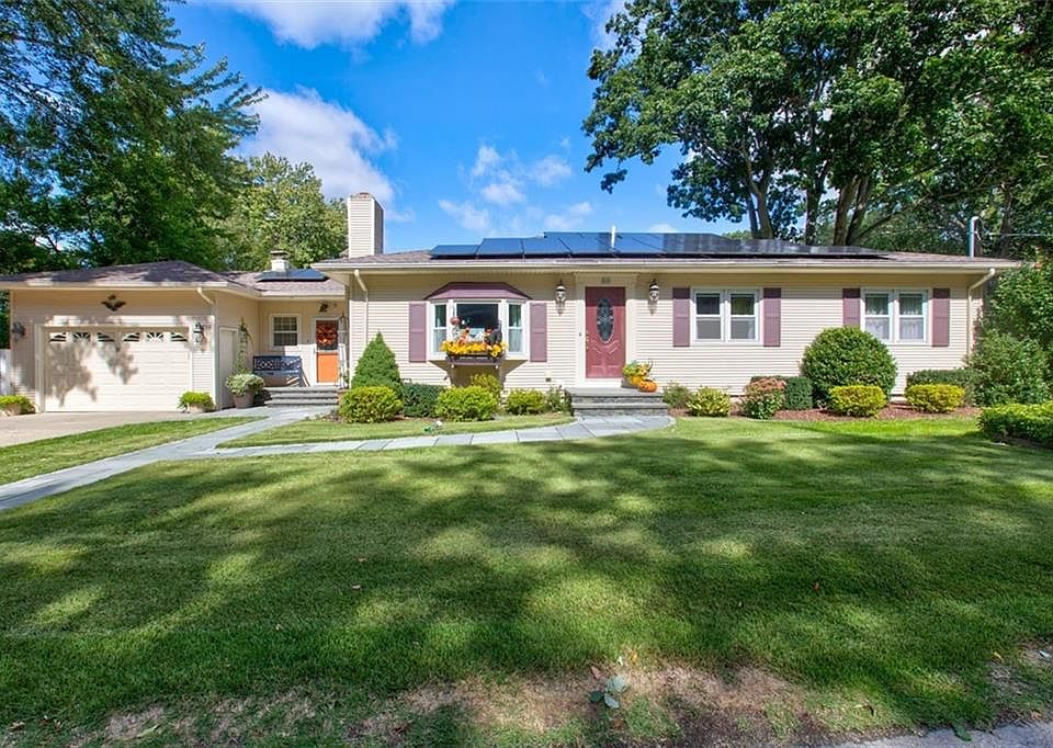 1st image of 20 Shirley Dr