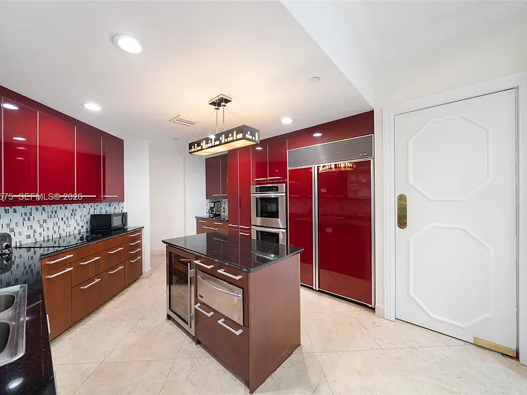 10225 Collins Ave #404 — Photo 18