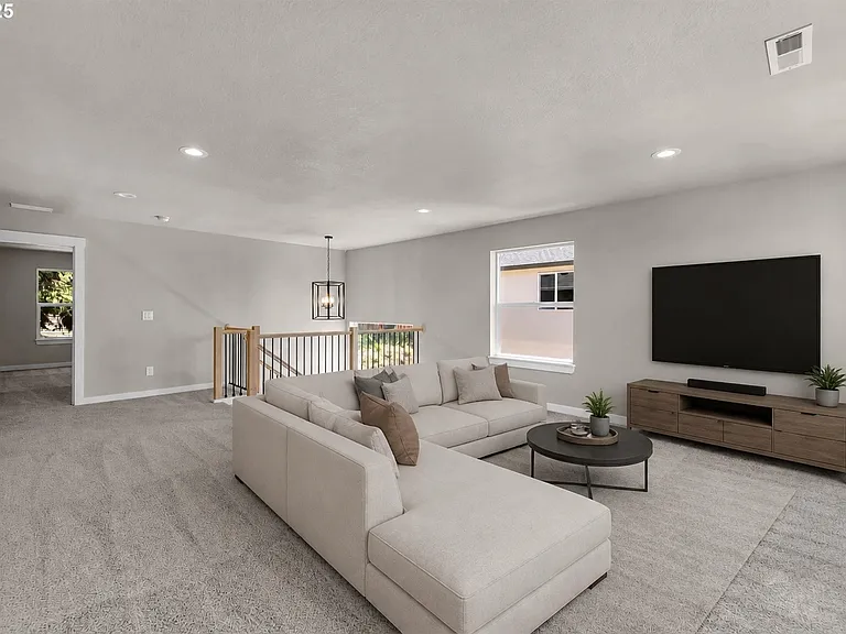 6107 NE 45th Ct — Photo 14