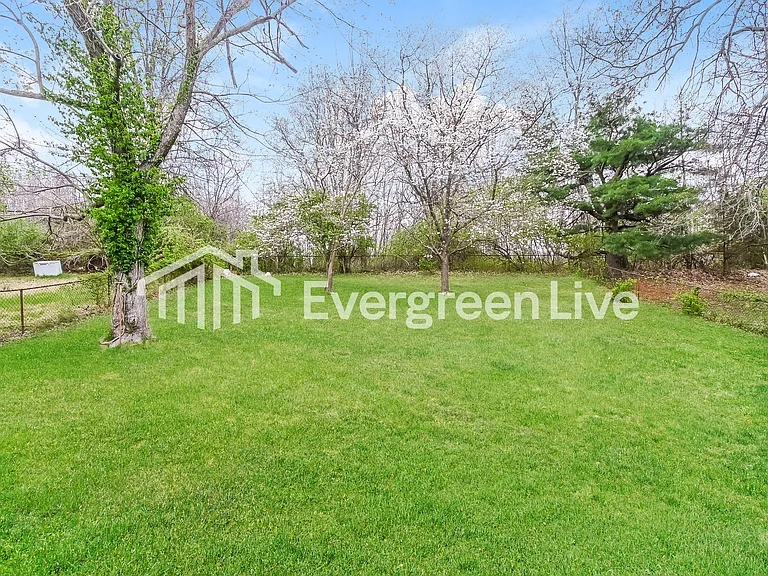 11494 Altozano Ln — Photo 14