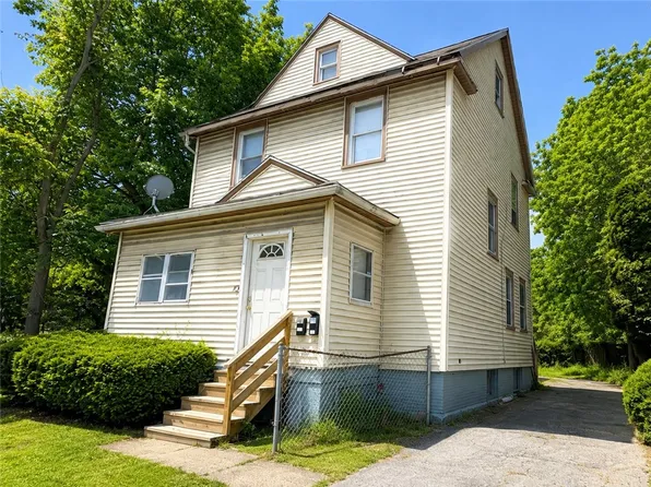 15 Home Pl, Rochester, NY 14611