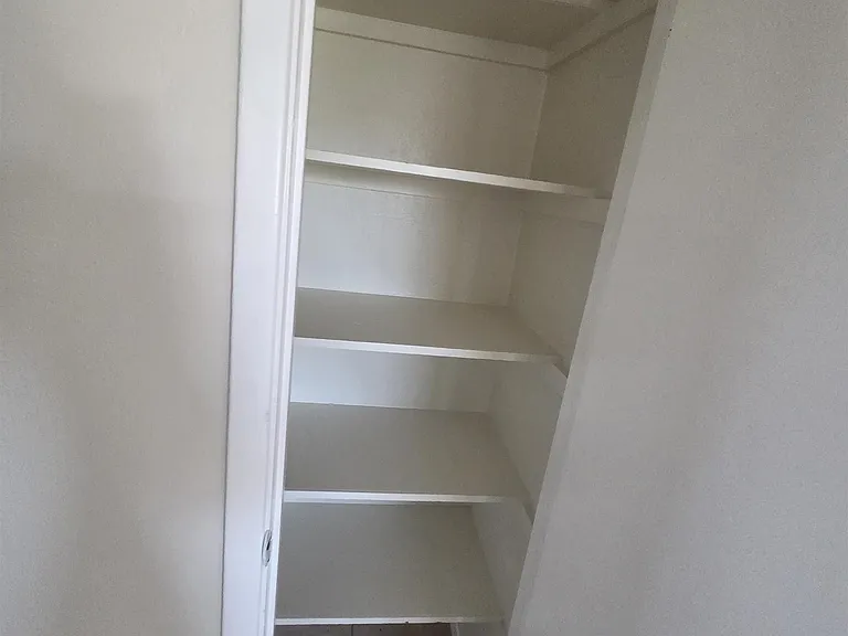 1201 W 20th Pl — Photo 12