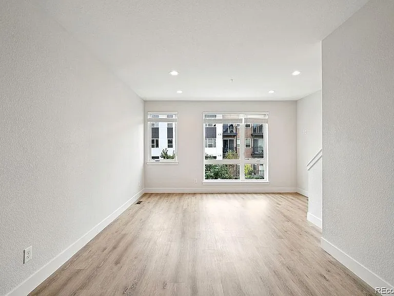 5268 W 16th Ave — Photo 4