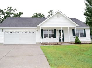 684 Colony Cir, Fort Oglethorpe, GA 30742
