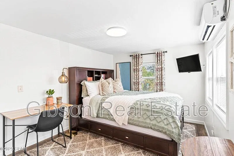Studio, 1.0 bath, 280 sqft, $1,100 — Photo 4