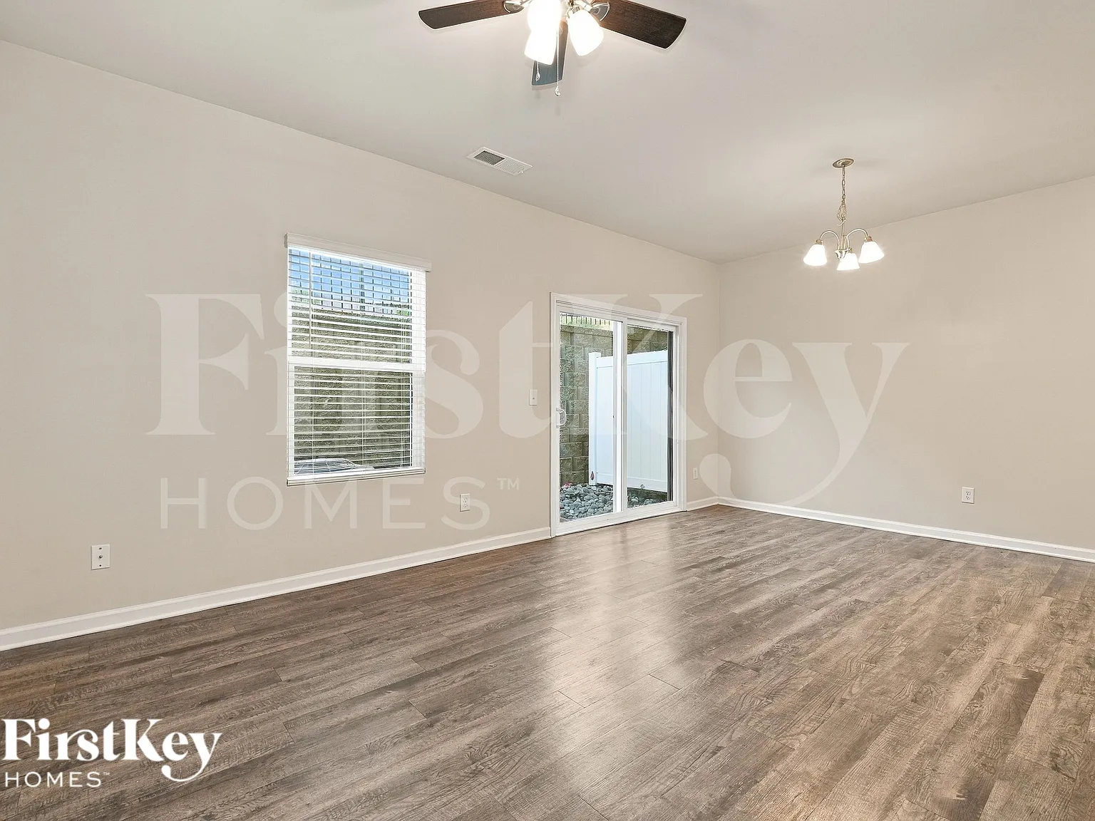 3 bed, 2.5 bath, 1511 sqft, $2,135 — Photo 4