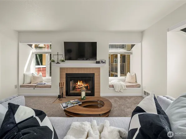 7280 W Lake Sammamish Parkway NE #4-206, Redmond, WA 98052