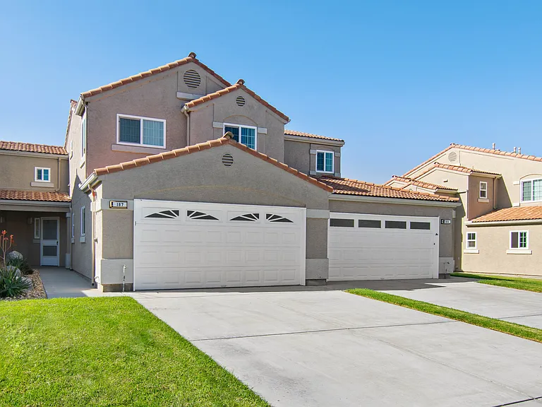 Pacific View — Photo 1