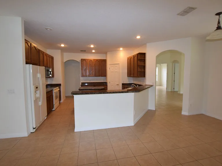 2604 Lutza Way — Photo 21