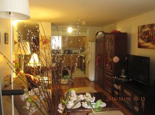 24017 70th Ave, Douglaston, NY 11362
