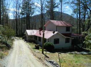 164 Garnet Hill Ln, Highlands, NC 28741