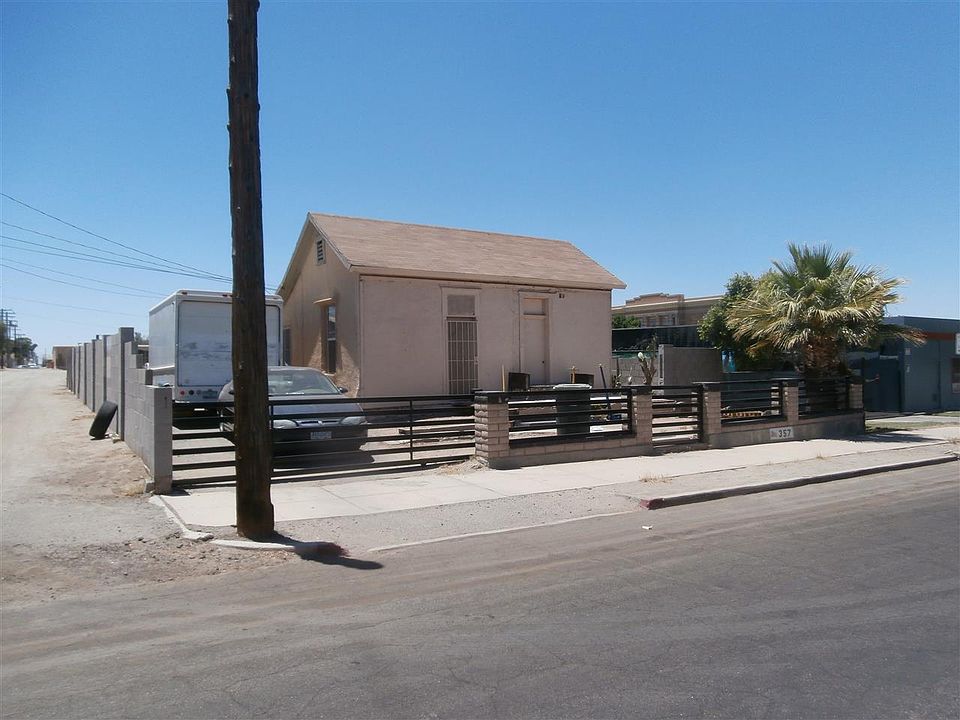2nd image of 357 W 4th St