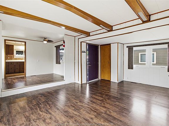 4th image of 59 Wilder Dr N