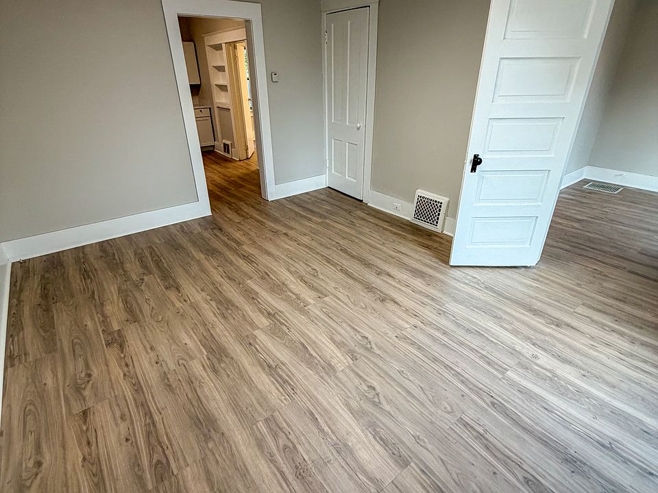 1st image of 516 E 3rd St #1