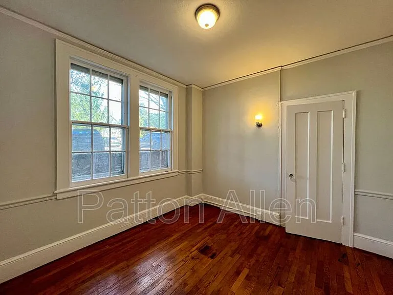 116 E Chestnut St #23 — Photo 13