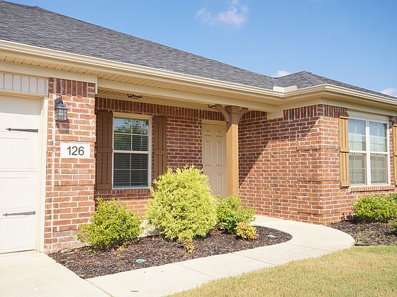 2nd image of 126 Beaver Brook Pl