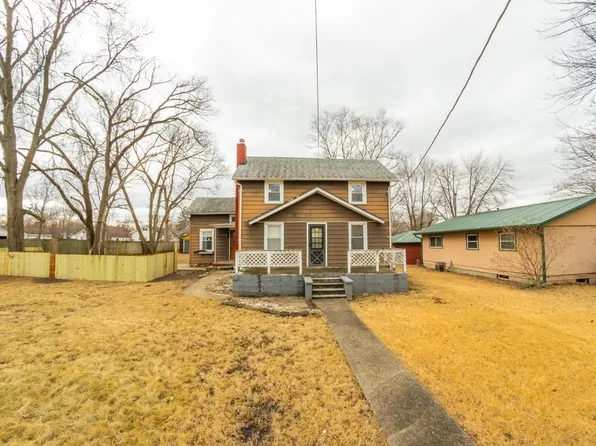 307 Grant Ave, Dixon, IL 61021