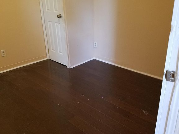 4th image of 48 Martin Luther King Jr Blvd APT 3