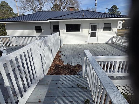 4th image of 1311 Howard Street