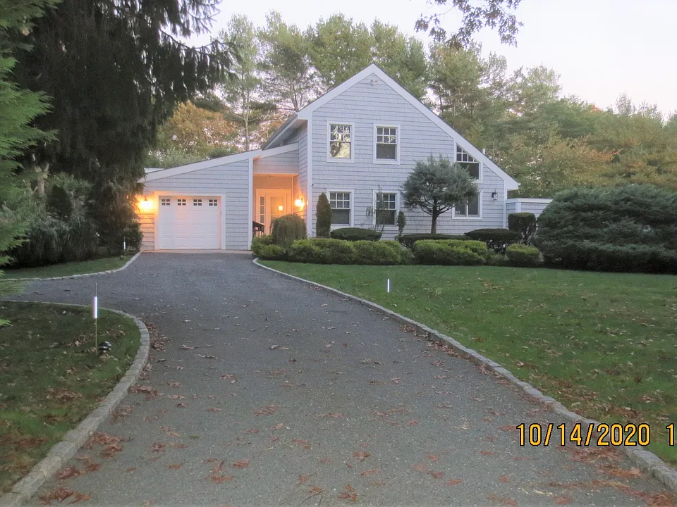 Strathmore Ct